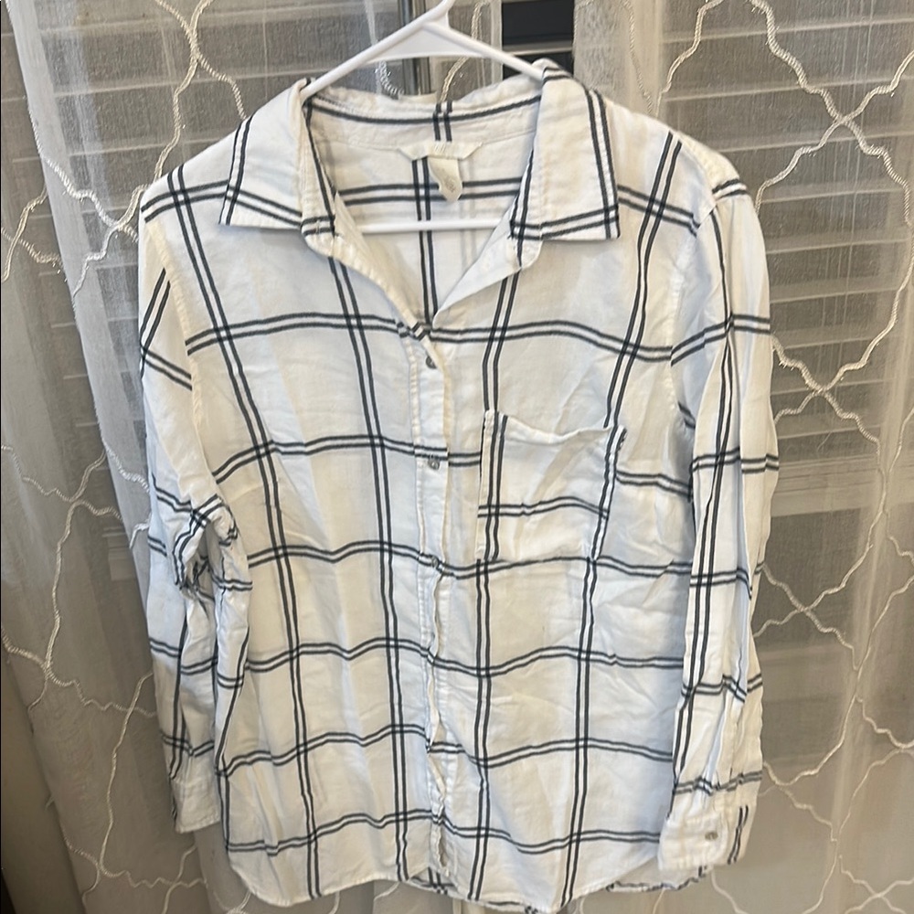 H&M White and Black Checkered Top